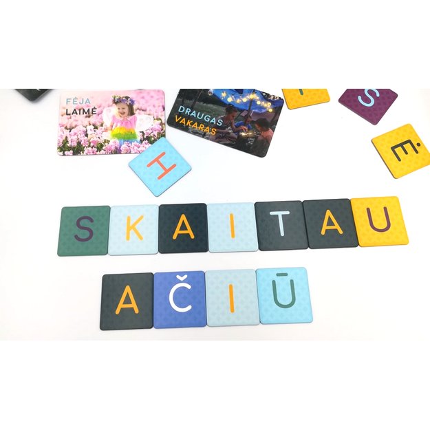Lavinantis stalo žaidimas ŽODŽIAI 3